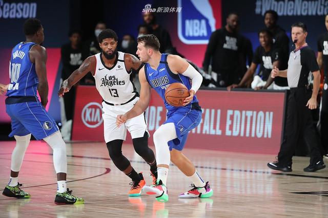 下来的两个 下来的两个