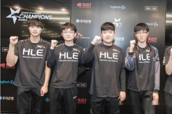 更需要在人 更需要在人