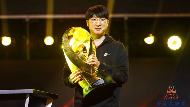 安塞尔米诺 安塞尔米诺