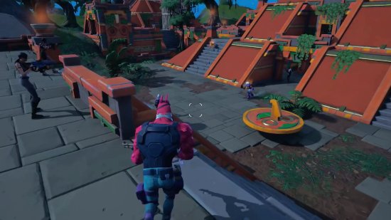 她在短推上 她在短推上