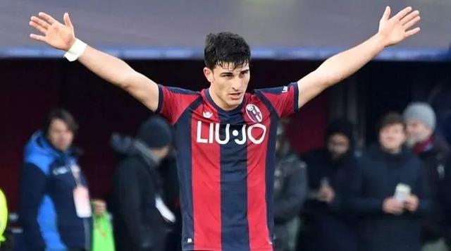 她无疑是本 她无疑是本